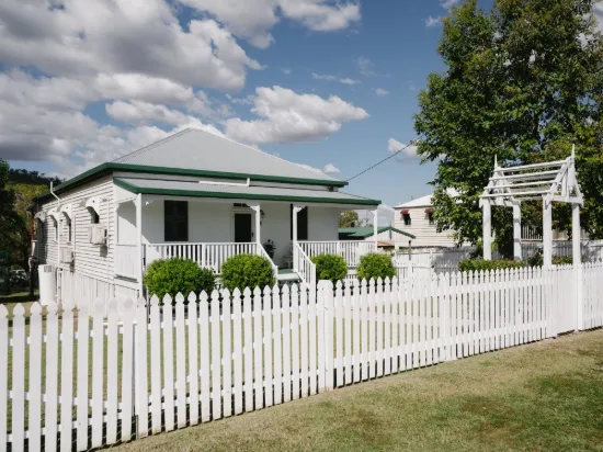 2A Mackay Street, Lakes Creek, Qld 4701