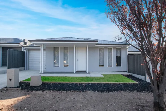 2A Palomino Place, Morphett Vale SA 5162 - For Rent