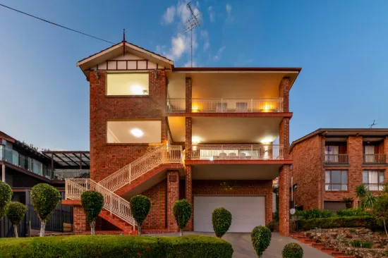 2A Valley Road, Padstow Heights, NSW 2211