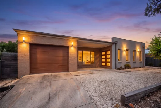 2B Broad Parade, Spring Gully, Vic 3550