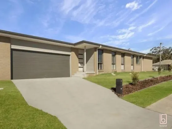 2B Regatta Way, Summerland Point, NSW 2259