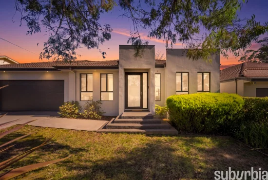 2B Thomson Street, Chifley, ACT 2606