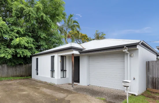 2c Mansfield Drive, Beaconsfield, Qld 4740