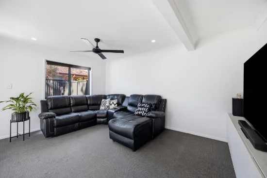 3/121-125 Greenacre Drive, Parkwood, Qld 4214-Image