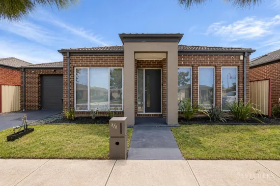 3/2 Fishburn Grove, Harkness, Vic 3337
