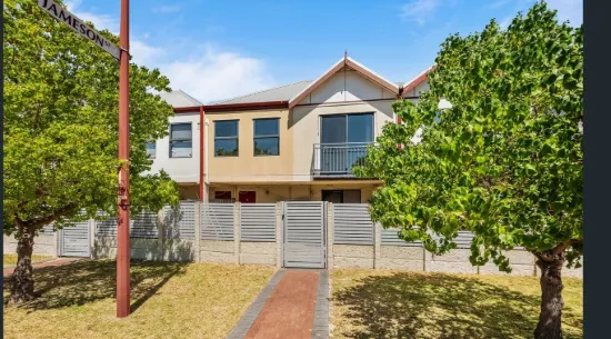 3/2 Hogarth Street, Cannington, WA 6107
