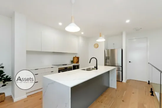 3/347 Hanlon Parade, Portland, Vic 3305