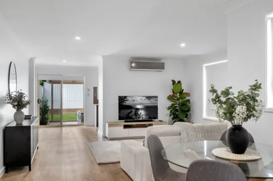 3/4 Aubrey Street, Ingleburn, NSW 2565