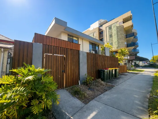 3/574 Kingsford Smith Drive, Hamilton QLD 4007-Image