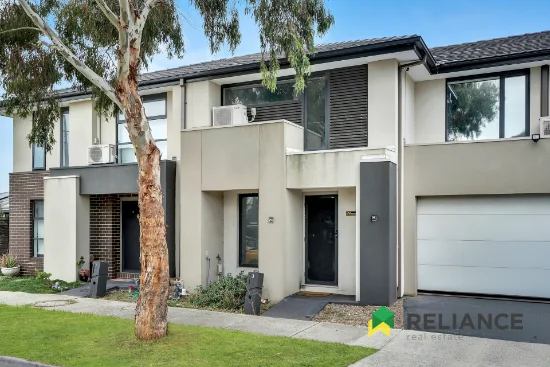 3 Allunga Way, Werribee, Vic 3030 - For Rent