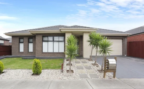 3 Ballanoma Green, Epping, Vic 3076 - For Rent