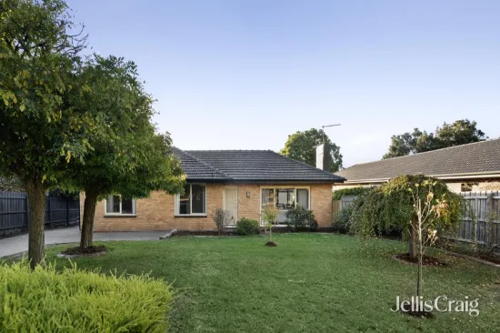 3 Broughton Avenue, Croydon, Vic 3136