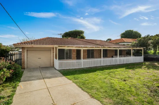 3 Busycon Place, Heathridge, WA 6027