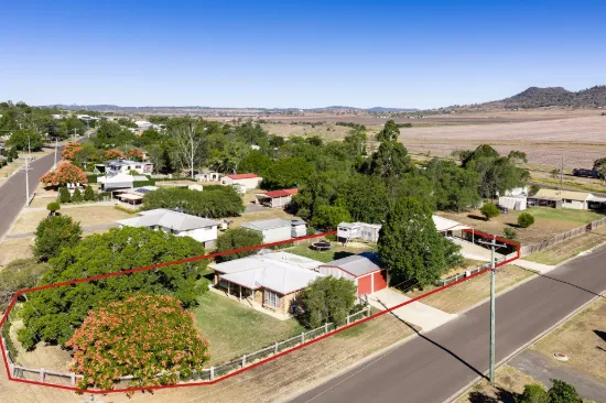3 Catherine Crescent, Kingsthorpe, Qld 4400