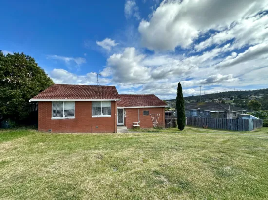 3 Clayton Drive, Herdsmans Cove, Tas 7030