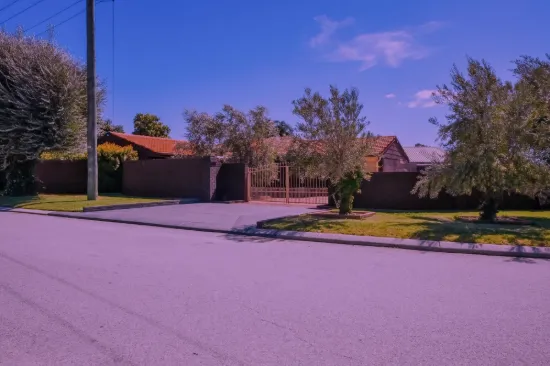 3 Clover Square, Girrawheen, WA 6064