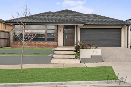 3 Clowes Street, Mickleham, Vic 3064