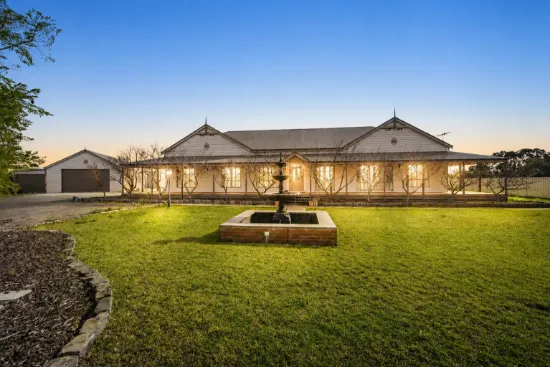 3 Connemarra Circuit, Melton, Vic 3337