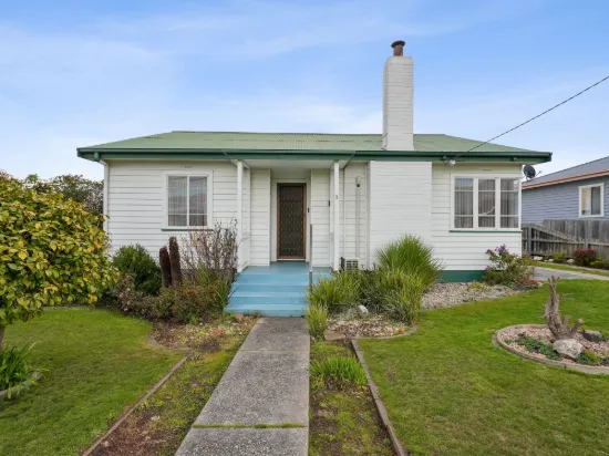 3 Cook Crescent, Mayfield, Tas 7248