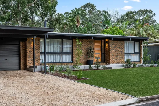 3 Dalpura Grove, Aberfoyle Park, SA 5159