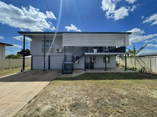 3 Dearden Pl, Emerald, Qld 4720