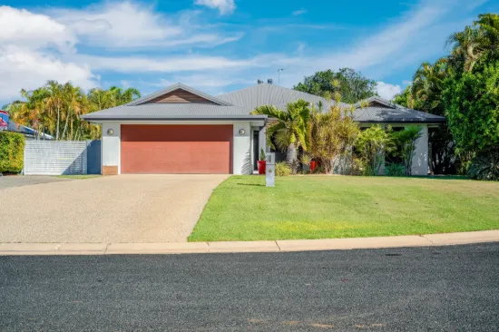 3 Downs Court, Emerald, Qld 4720