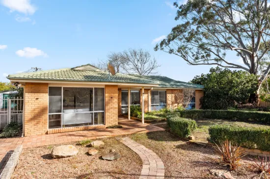 3 Enid Lorimer Circuit, Chisholm, ACT 2905
