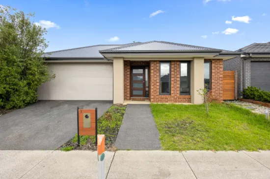 3 Fellowship Street, Clyde North, Vic 3978