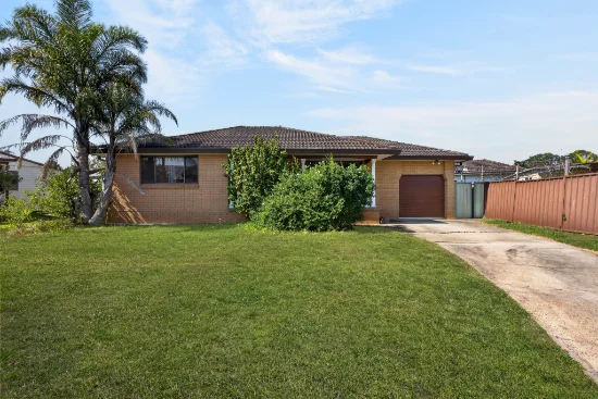 3 Fyfe Place, Glenfield, NSW 2167
