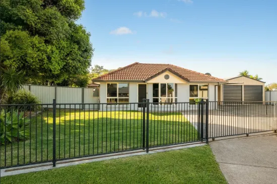 3 Gilbert Court, Hillcrest, Qld 4118