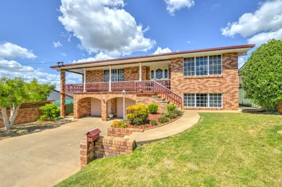 3 Girraween St, Hillvue, NSW 2340