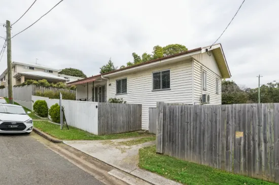 3 Glen Kedron Lane, Kedron, Qld 4031