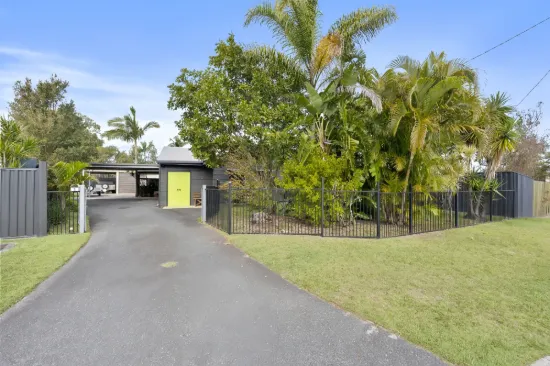 3 Grove Crescent, Beachmere, Qld 4510