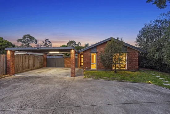 3 Harris Court, Pakenham, Vic 3810 - Sold