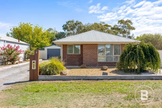 3 Hawthorn Street, Ararat, Vic 3377