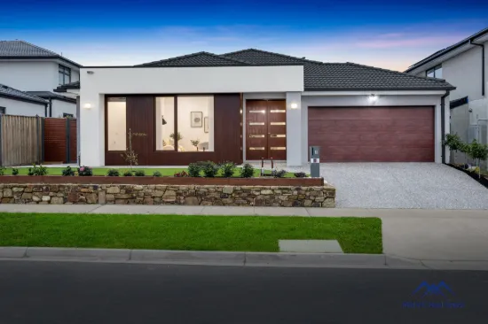 3 Herens Road, Clyde North, Vic 3978