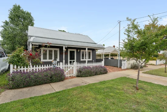 3 Holmesdale Road, Woodbridge, WA 6056