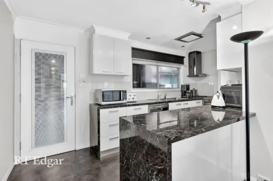 3 Howitt Avenue, Corio, Vic 3214