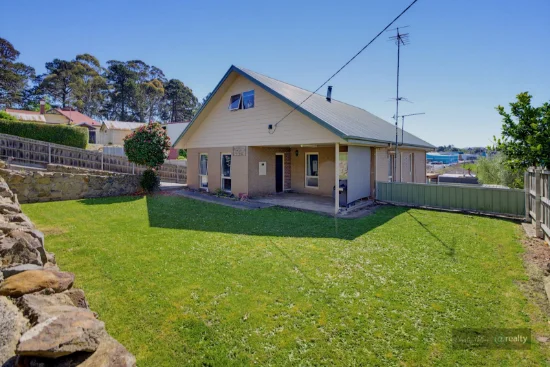 3 JEFFREY STREET, Leongatha, Vic 3953