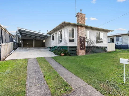 3 Kenna Avenue, Hamilton, Vic 3300