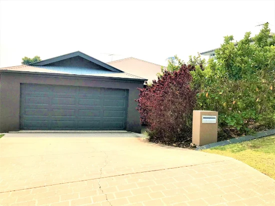 3 Lachlan Drive, Wakerley, Qld 4154