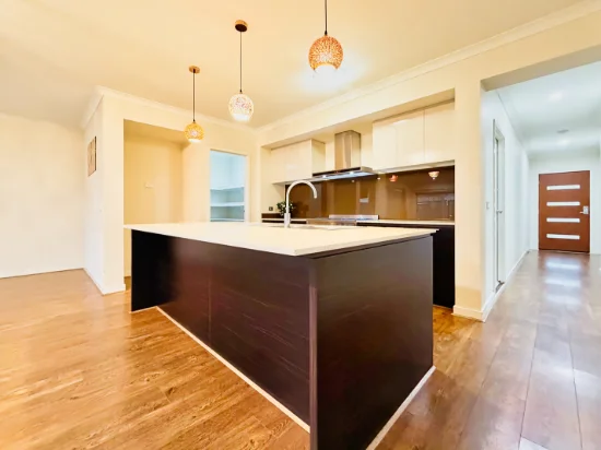 3 Loudon Circuit, Craigieburn, Vic 3064-Image