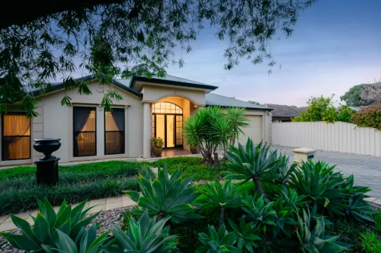3 Lynly Crescent, Rostrevor, SA 5073