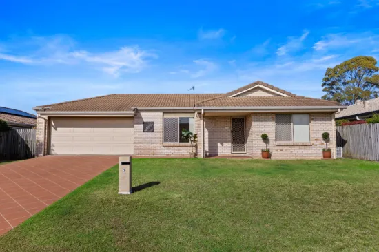 3 Mainsail Court, Point Vernon, Qld 4655