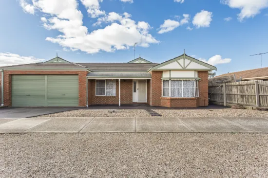 3 McQuinn Cl, Lovely Banks, Vic 3213