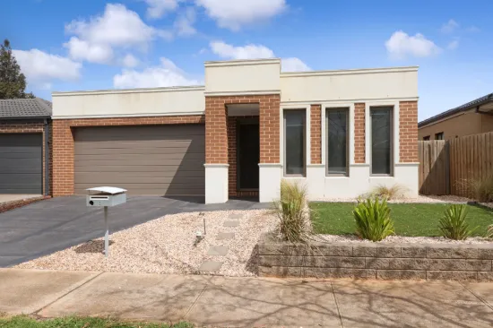 3 Meighen Cct, Melton South, Vic 3338
