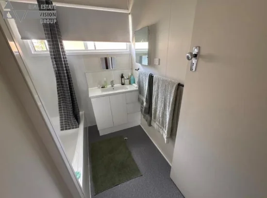 3 Mulga St, Blackwater, Qld 4717-Image