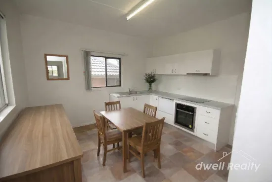 3 Mulgen Crescent, Bomaderry, NSW 2541