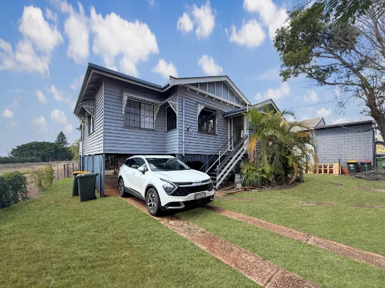 3 Noel Street, Childers, Qld 4660