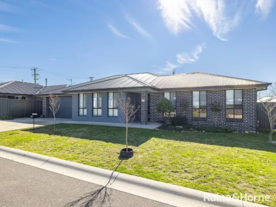3 Peard Close, Eglinton, NSW 2795